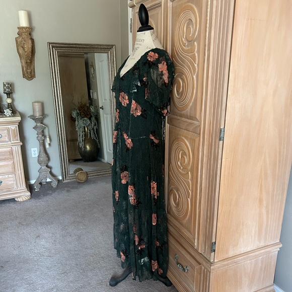 Free People Hollis Lace Maxi Dress size XL - Picture 3 of 11